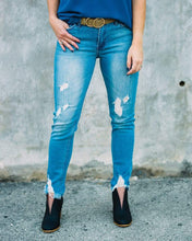 Load image into Gallery viewer, The Go To Jeans
