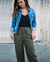 Load image into Gallery viewer, Whatcha Working With Pants

